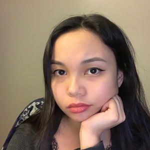 Meet your Posher, Leila